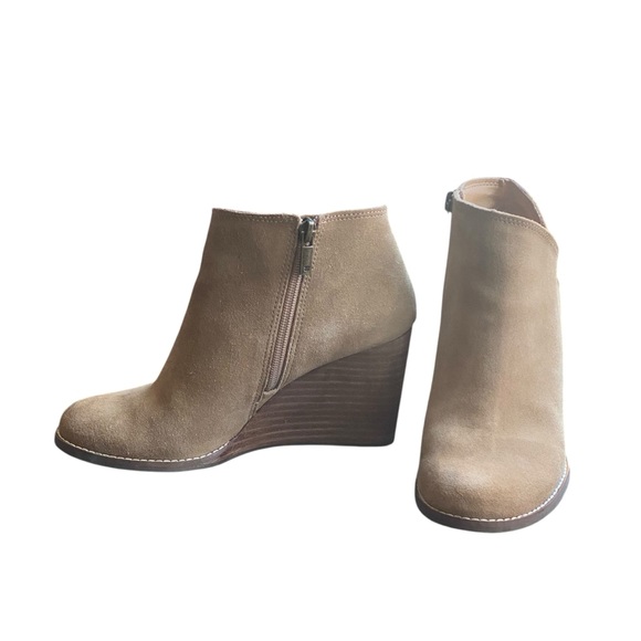Lucky Brand Yekeena Wedge Camel Color Wedge Bootie size 7.5 - Picture 4 of 16